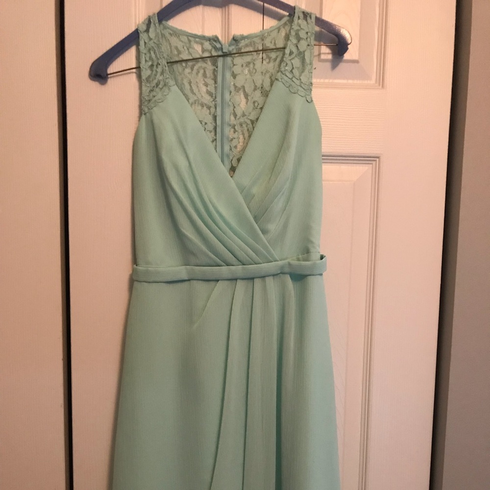Sleeveless Lace Yoke Chiffon Maxi Dress in Mint